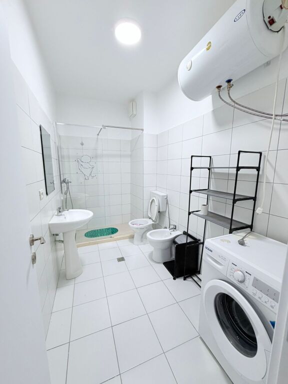 JEPET ME QERA APARTAMENT 2+1 TEK UJESJELLESI, DURRES