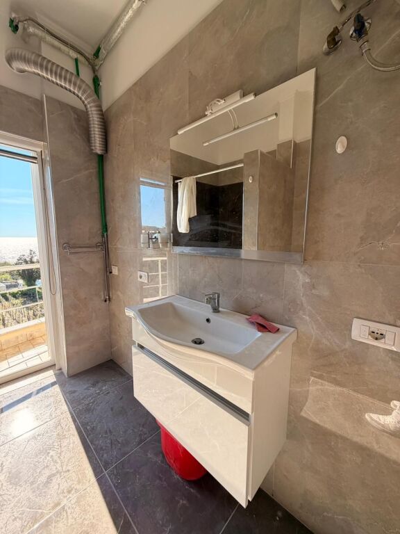 Shitet Apartament 1+1 Pamje Deti – Shkëmbi i Kavajës, Durrës 🌊