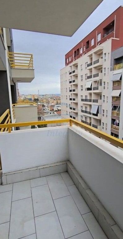 Qera, Apartament 1+1+Post Parkimi, Kompleksi E-88, Tiranë.