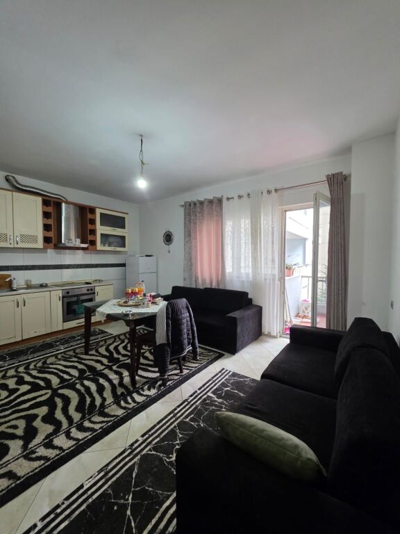 SHITET APARTAMENT 2+1+2 – RRUGA XHANFIZE KEKO, OXHAKU