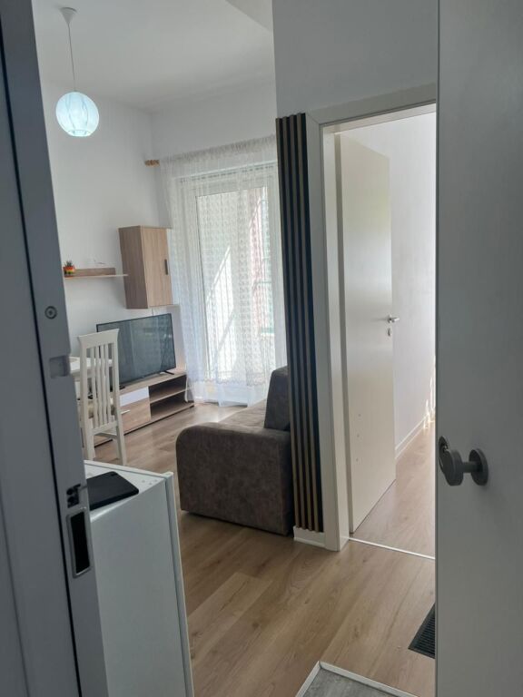 APARTAMENT ME QERA 1+1 NE ALI DEM