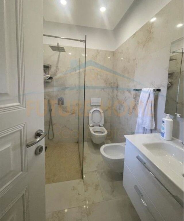 Shitet, Apartament 3+1+2, Kopshti Botanik