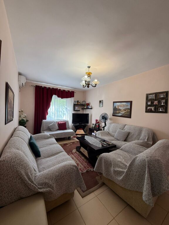 Shitet Apartament 3+1 – Myslym Shyri