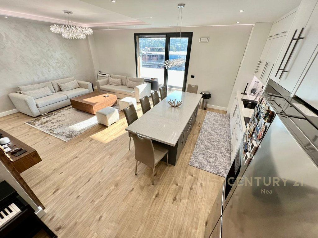 Jepet me qira apartament 3+1+2 në një nga rezidencat më të reja në zonën e Lundrës, pranë TEG