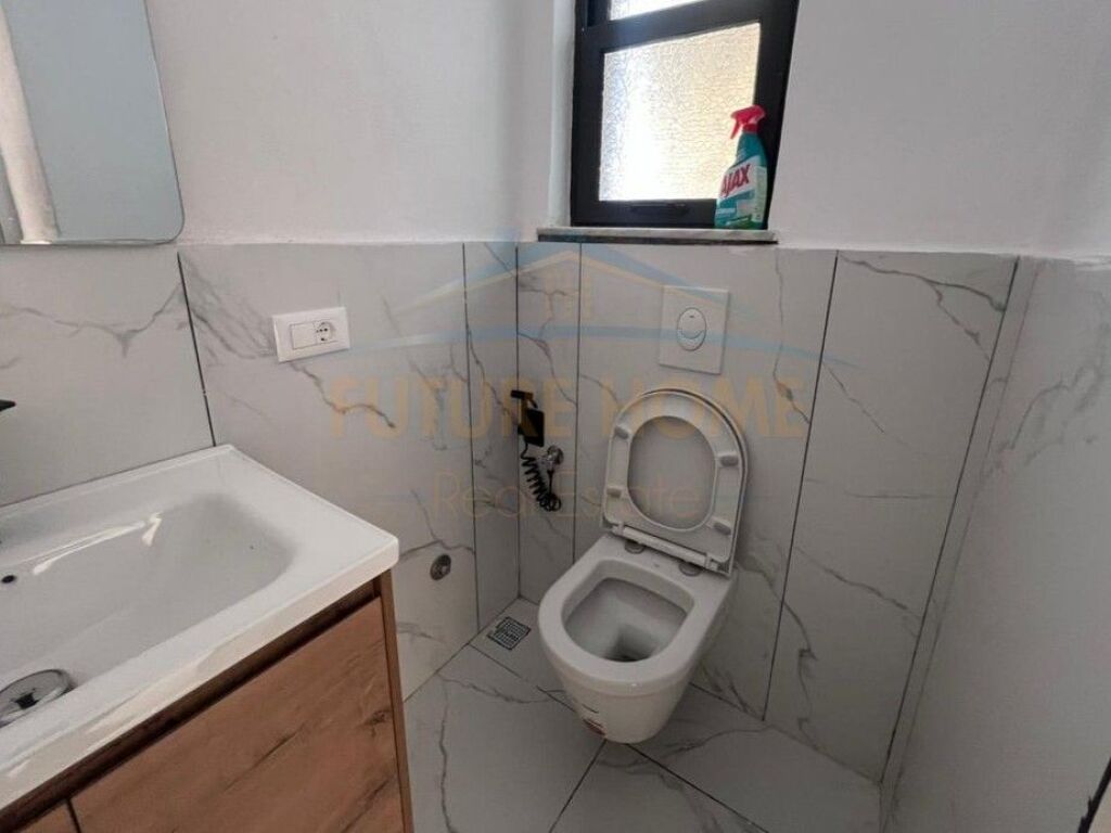 Rent, Business Premises, Xhamllik, Tirana