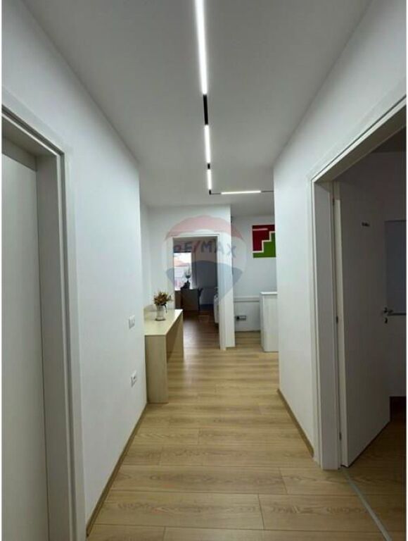 Apartament 3+1+2 për Shitje te Bulevardi i Ri