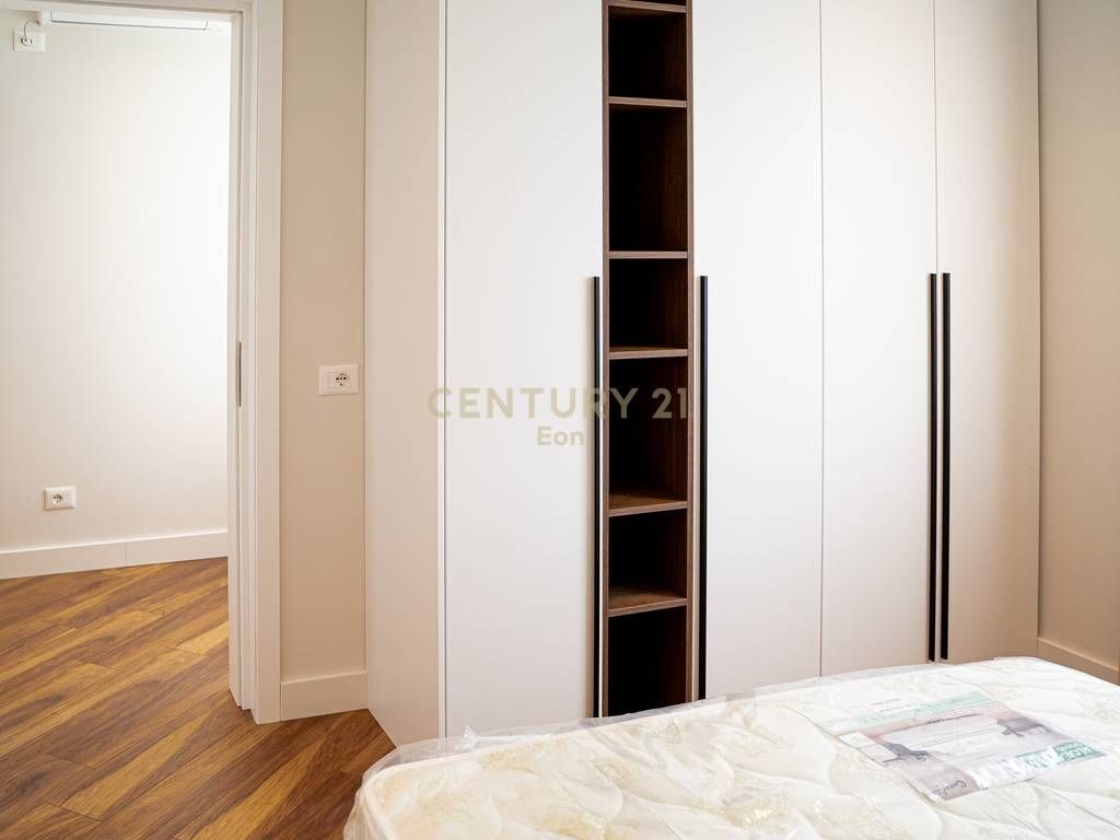 SHITET SUPER APARTAMENT 1+1 NE QENDER TE DURRESIT!