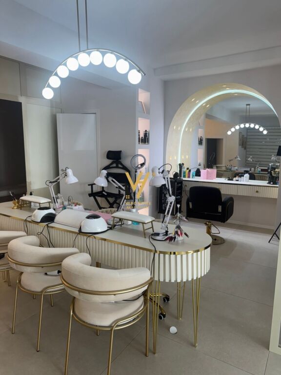 BUSINESS-BEAUTY FOR SALE ON BLV.GJERGJ FISHTA 17,000 EURO