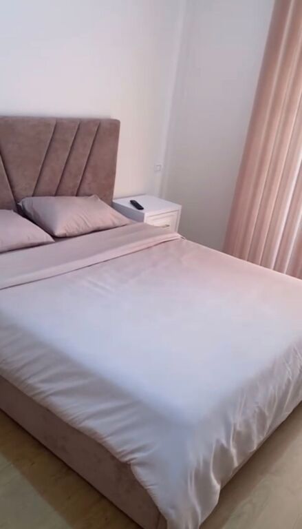 Apartament me qera - Astir