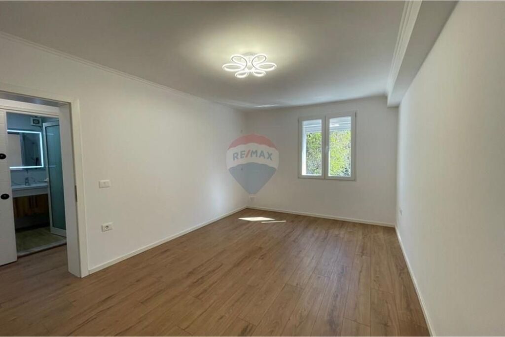 Apartament - Për Shitje - Myslym Shyri, Tiranë(ID: 530171094-260)