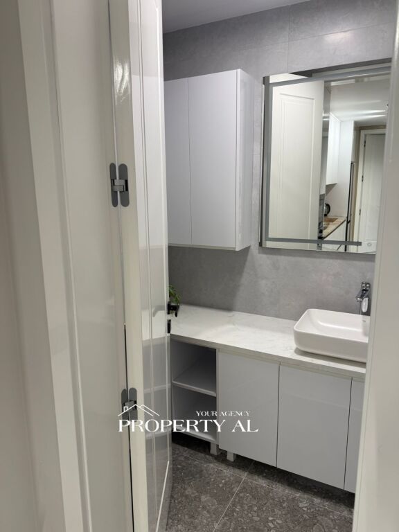 Apartment for rent in Bllok