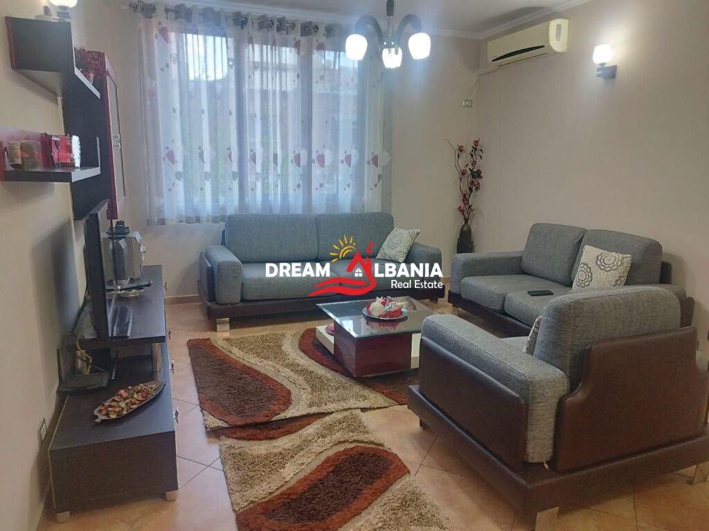 Appartamento 2+1 in affitto in Via Islam Alla a Tirana (ID 42215520)