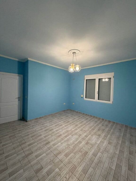 JEPET ME QERA SHTEPI 2+1 ( e mobiluar)- ASTIR, TIRANE