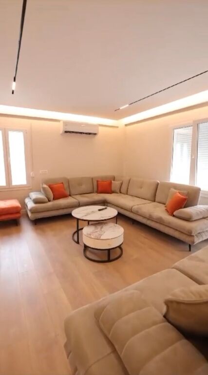 Duplex 2+1+2 Bagni + Verande