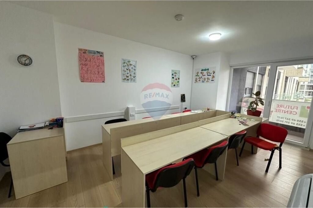 Apartament 3+1+2 për Shitje te Bulevardi i Ri