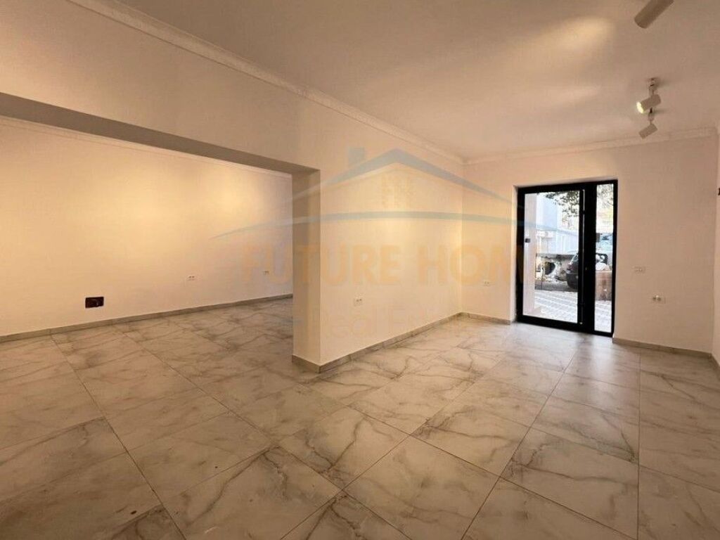 Rent, Business Premises, Xhamllik, Tirana