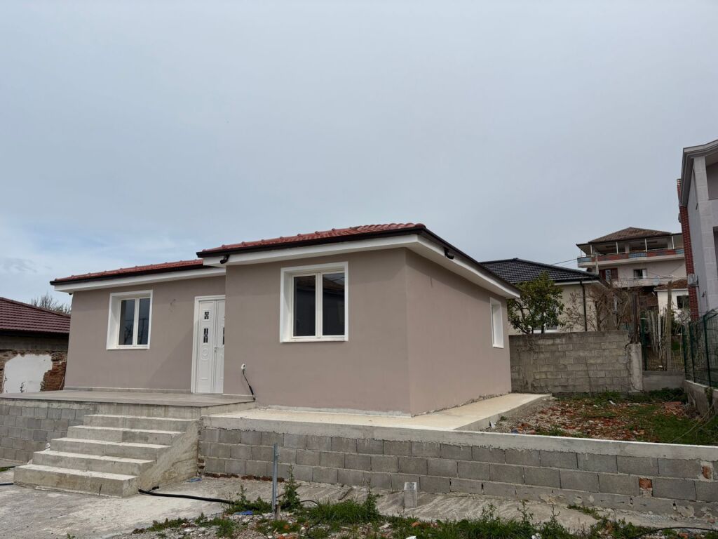 Shitet Shtëpi Private – Armath, pranë Gjirit të Lalëzit