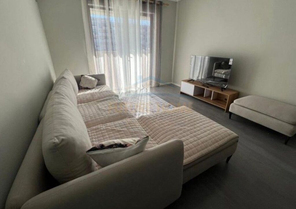 Rent, Apartment 1+1, 5 May Street, Tirana.