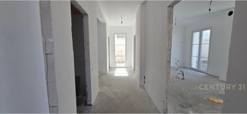 VILLA SUL LAGO DI ROLLING HILLS!