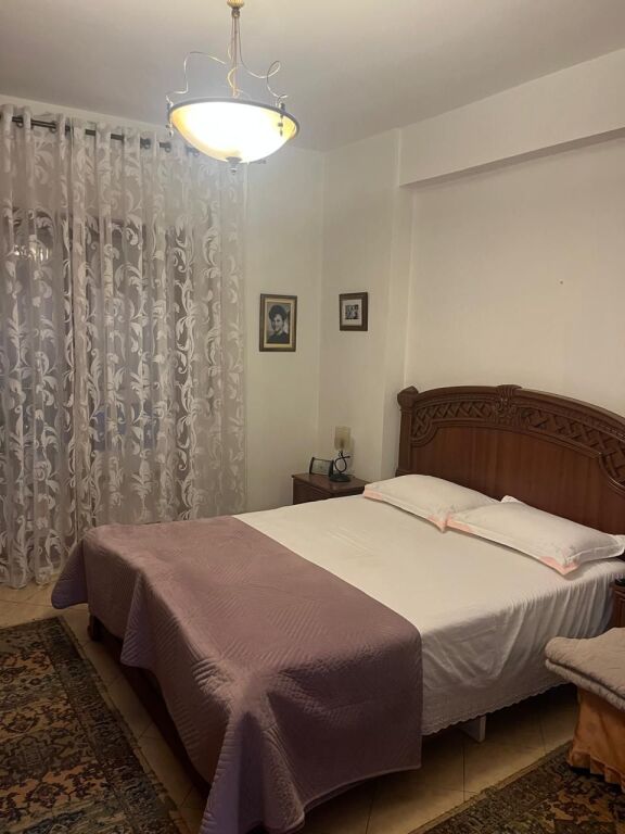 🏡 Jepet me qira 2+1 – 📍 Përballë Klinikës At Luigji Monti, Rr. e Kavajës💶 700 €/muaj