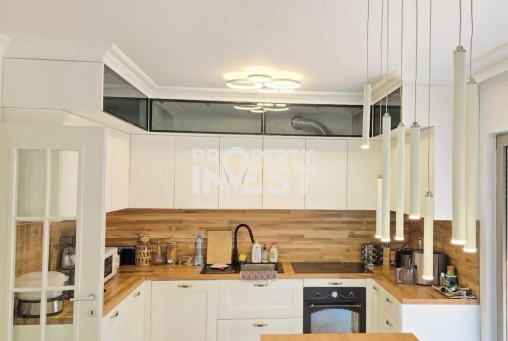 Shitet Vile Luksoze prane Pallatit te Brigadave!