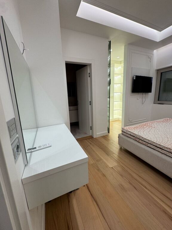 Vendesi in vendita Appartamento 2+1+2📍 Zogu i Zi – Complesso “Folea e Gjelbër”