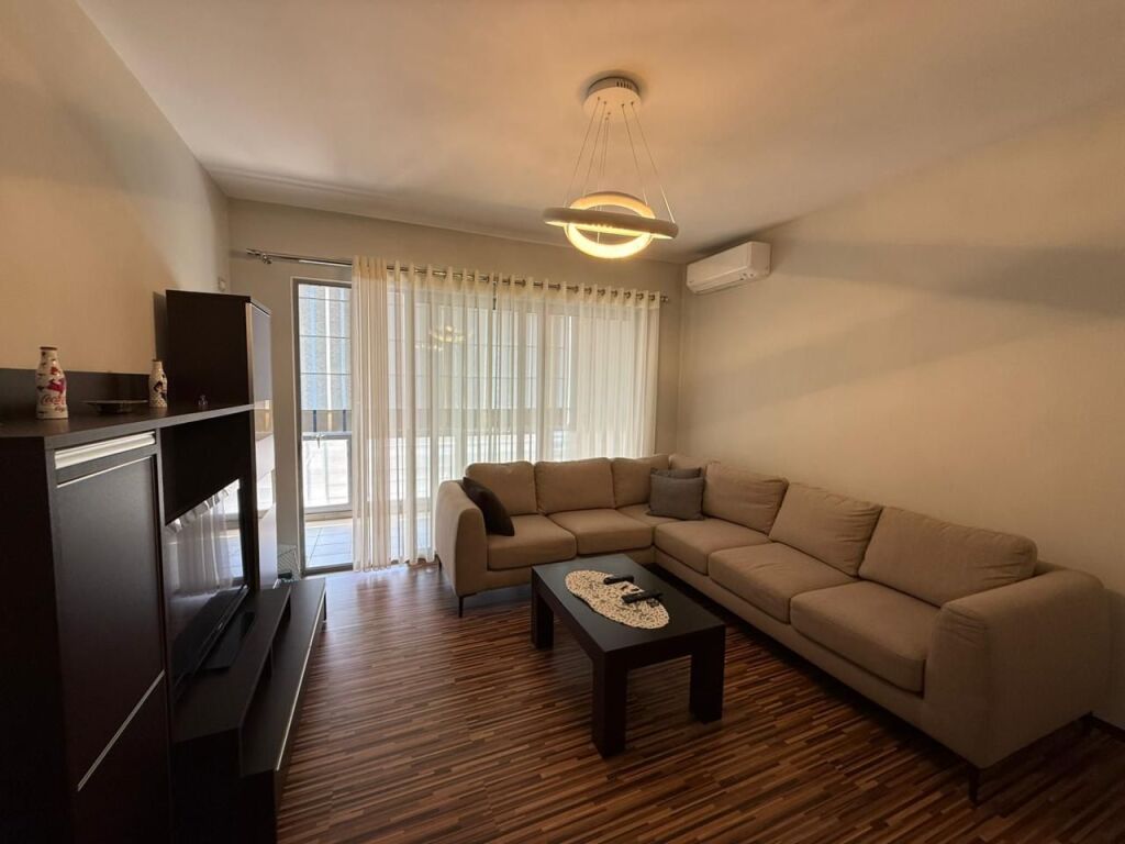 📣 AFFITTO Appartamento 2+1 Con 2 Bagni 📍 Astir 🛣️ Via "Mikel Maruli" ✨💶 Prezzo 650 Euro