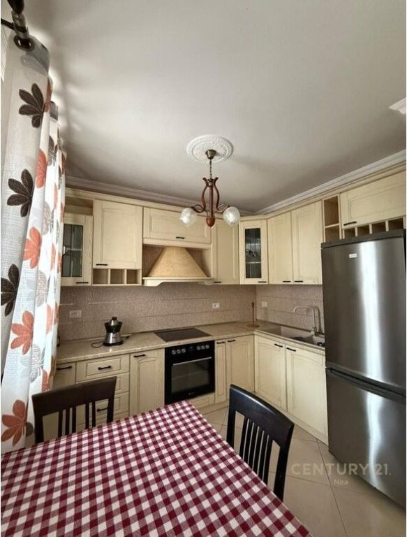 Apartament për qira 2+1 pranë Kopshtit Botanik