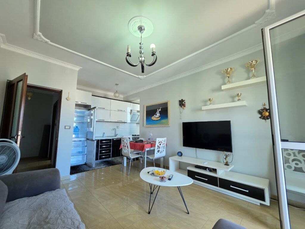 🔥 APARTAMENT 2+1 ME QIRA – LUNGOMARE, VLORË! 🔥