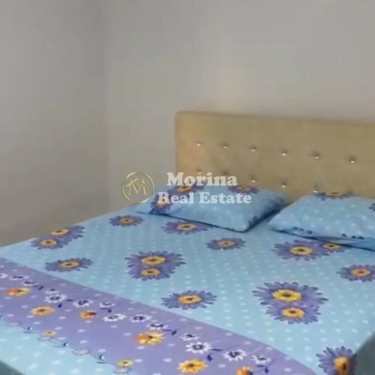 Qera | Shtëpi private 2 + 1 + Parkim | Rruga Jordan Misja | 550 €/muaj
