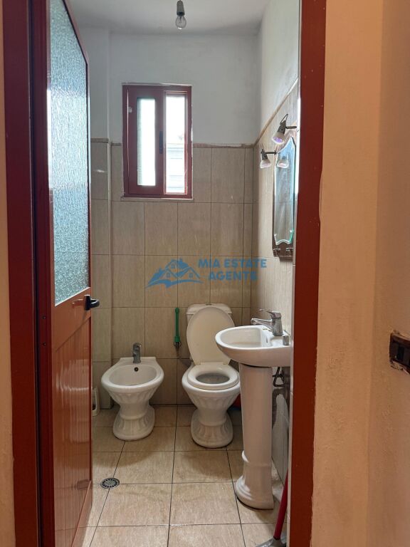 Apartament 1+1 për shitje në Golem