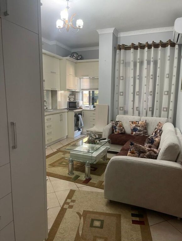 Apartment 1+1 for rent - Kavaja Street - Globe