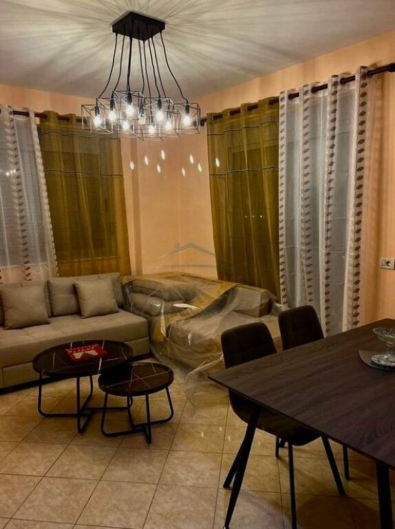 Qera, Apartament 2+1, Kthesa e Kamzes, Tiranë.