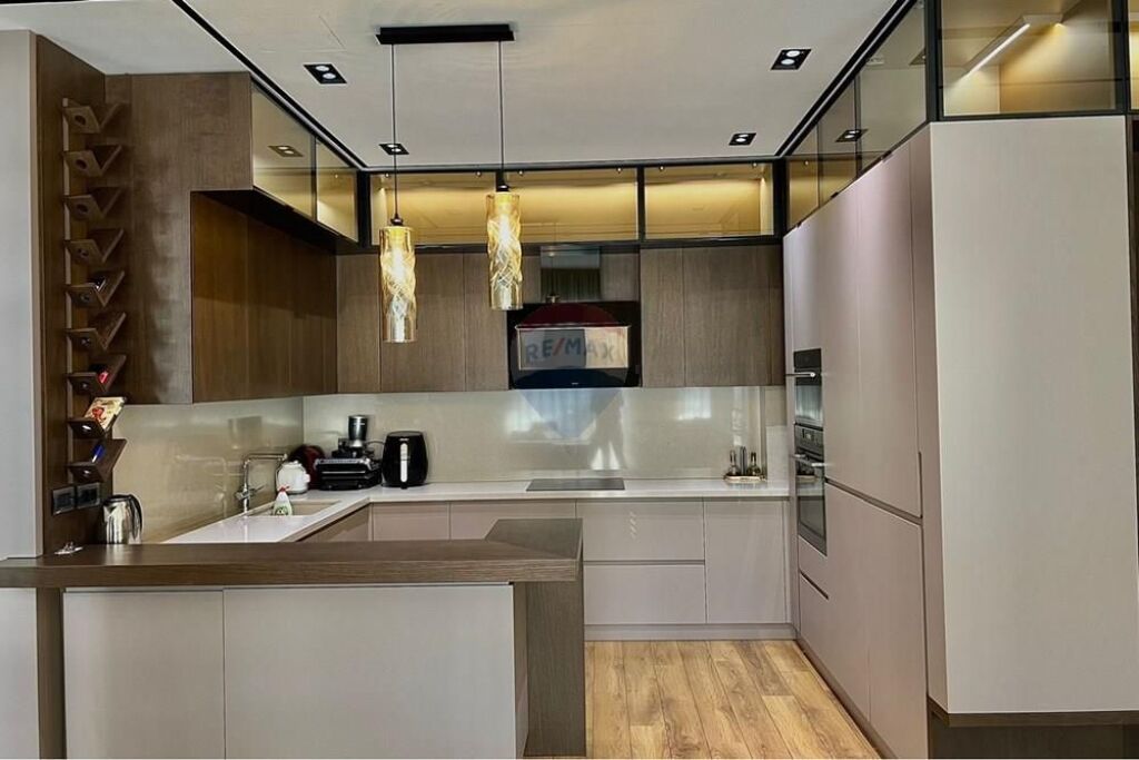 Appartamento - In Vendita - Complesso Delijorgji, Tirana(ID: 530601005-242)