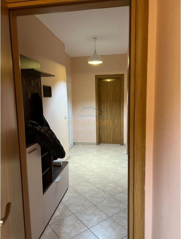 Qera, Apartament 2+1, Kthesa e Kamzes, Tiranë.