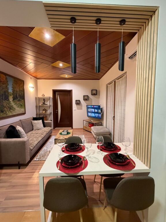 Globe, Via Kavaja, affittasi 1+1