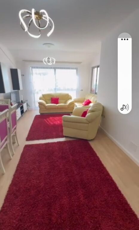 Vendesi Appartamento 2+1 – Fresk, Via Muhamet Deliu (presso Xhangolli)
