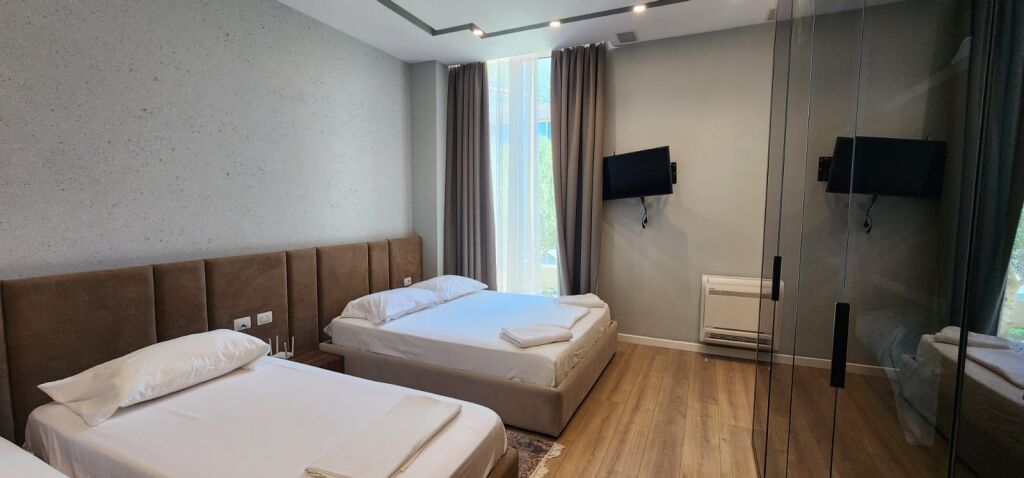 VILË LUKSOZE NE 📍 GREEN COAST 1