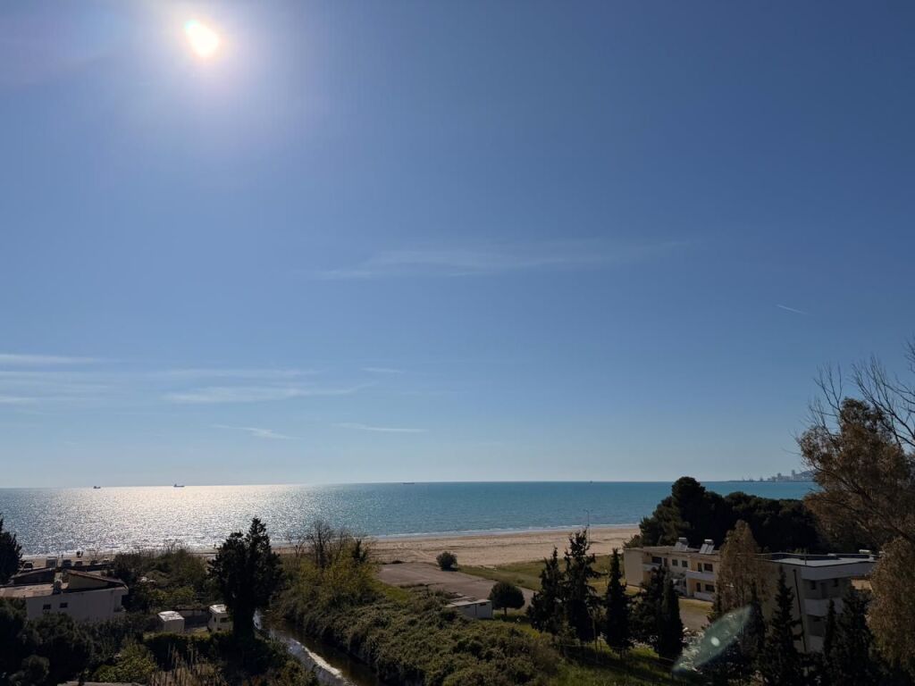 Shitet Apartament 1+1 Pamje Deti – Shkëmbi i Kavajës, Durrës 🌊