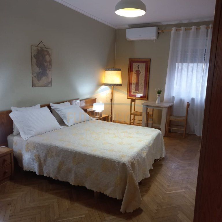 Qera, Apartament 1+1, Myslym Shyri, Tiranë.