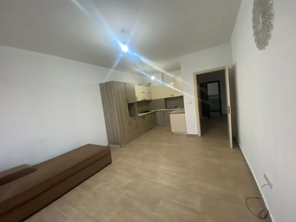 Apartament 1+1 per qira ne Astir !