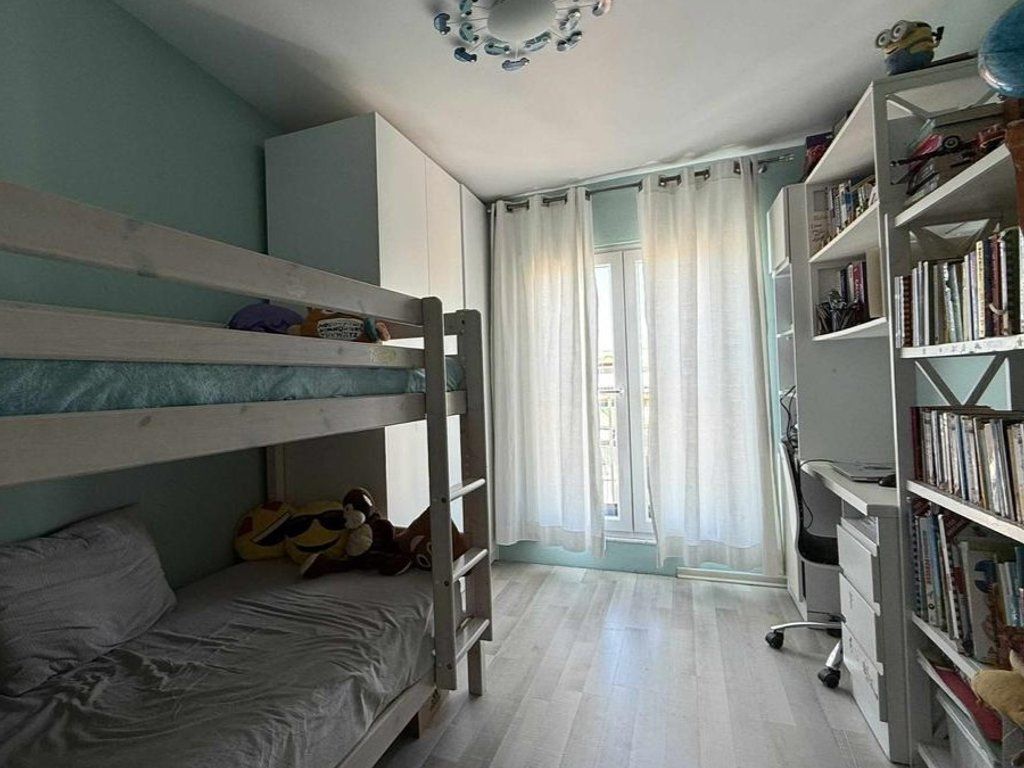 Brryli, ofrohet për qira apartament 2+1! 600 € /Muaj