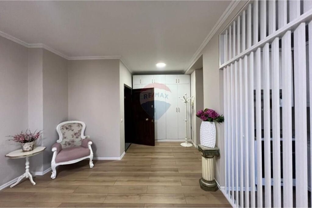 APARTMENT FOR RENT IN THE CENTER