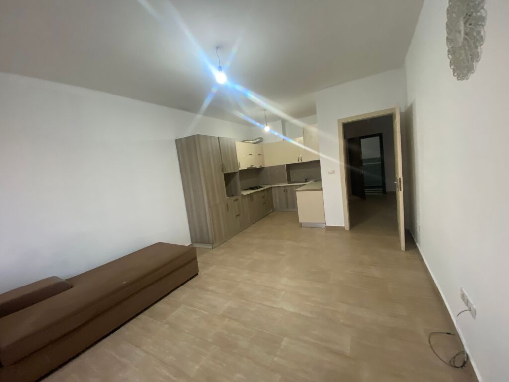 Apartament 1+1 per qira ne Astir !