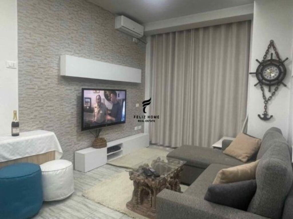 APARTMENT FOR RENT 1+1 PARIS COMMUNE 65,000 LEKE FH-67904