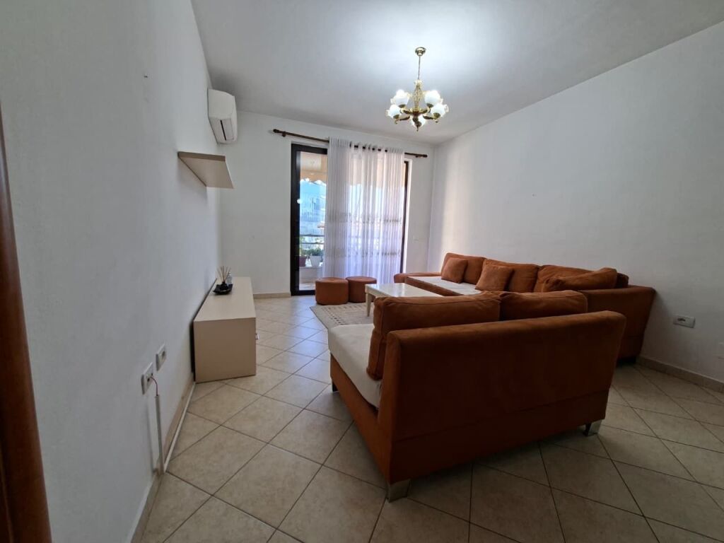 🏠 In Affitto: Appartamento 3+1+2 Bagni (📍Zona Stazione / Harry Fultz) 🔥 Posizione Strategica | ✨ Prima volta in affitto 💶 Prezzo: 72.000 ALL / Mese