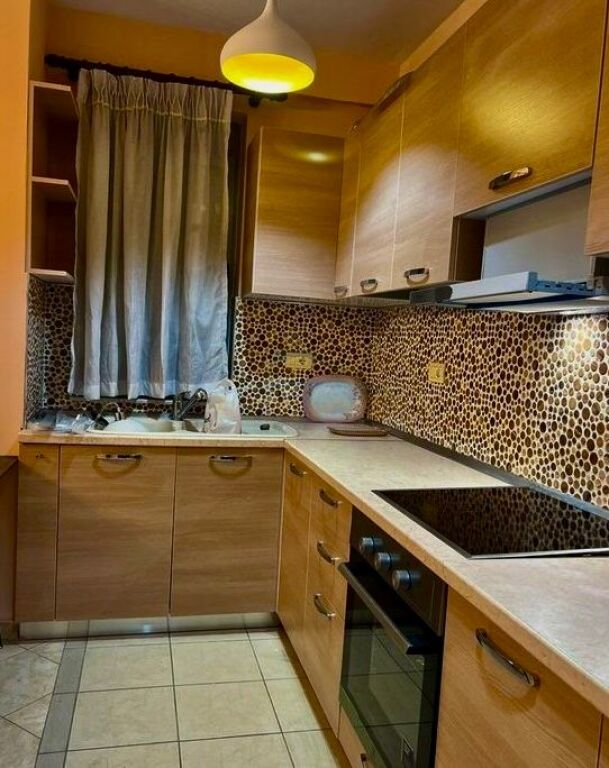 Qera, Apartament 2+1, Kthesa e Kamzes, Tiranë.