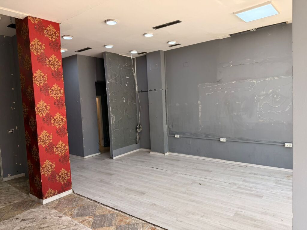 Dyqan me qera - 21 Dhjetori