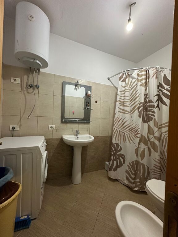 JEPET ME QERA 1+1 JOKLIN PERSI YZBERISHT 400 Euro