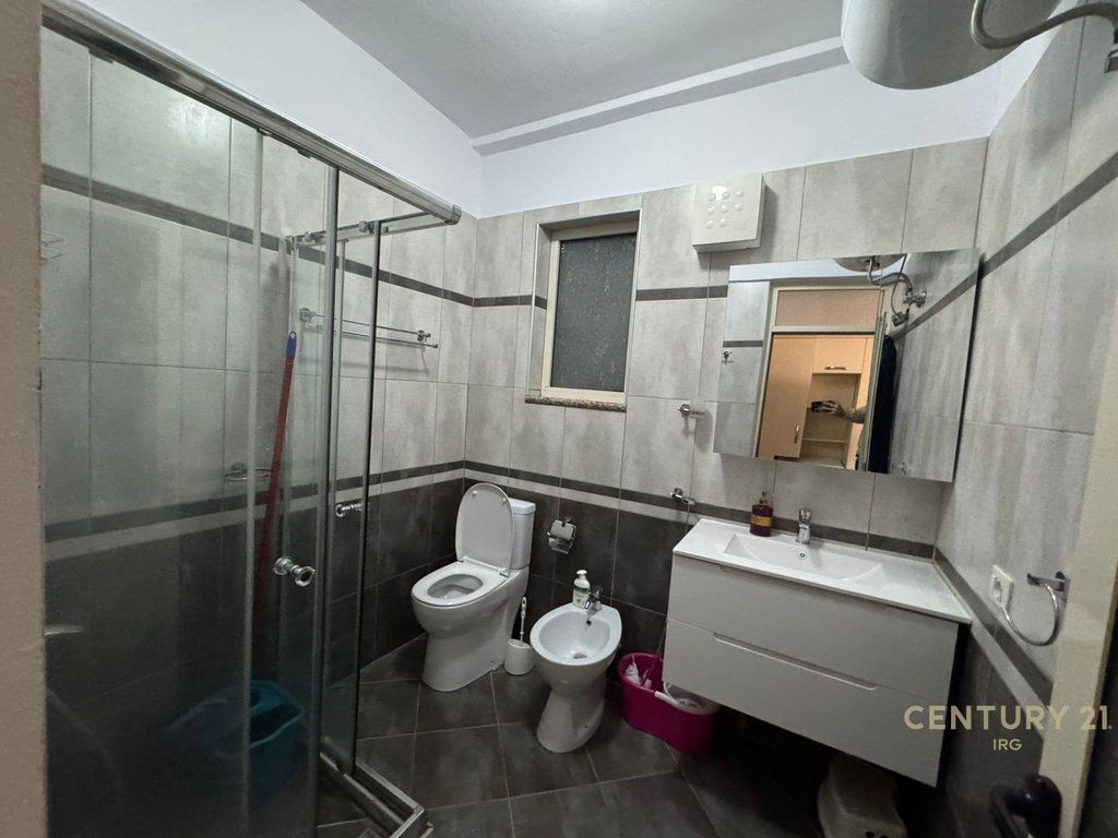 Jepet me qira 2+1 tek Vilat e Selites!